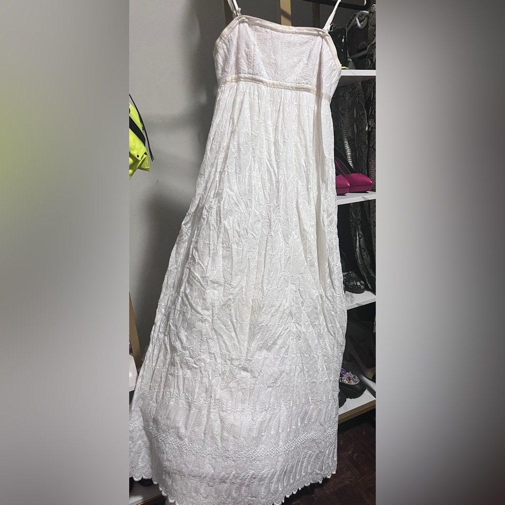 White lace strapless maxi dress (100% cotton)
